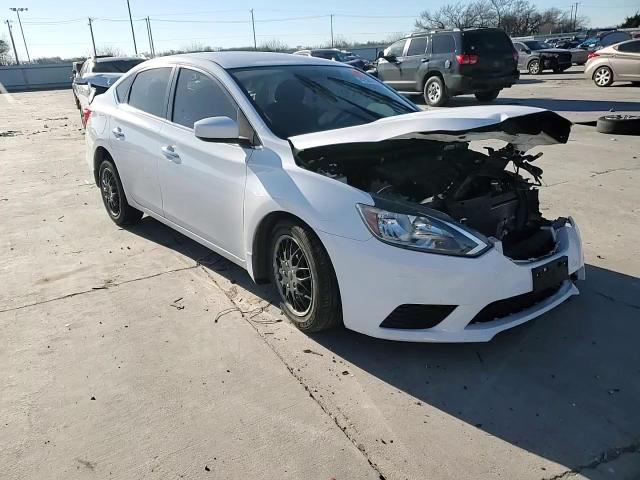 2018 Nissan Sentra - Image 10