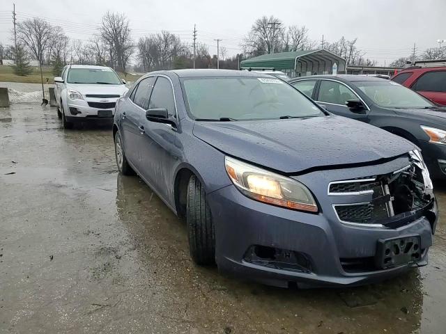 2013 Chevrolet Malibu - Image 10