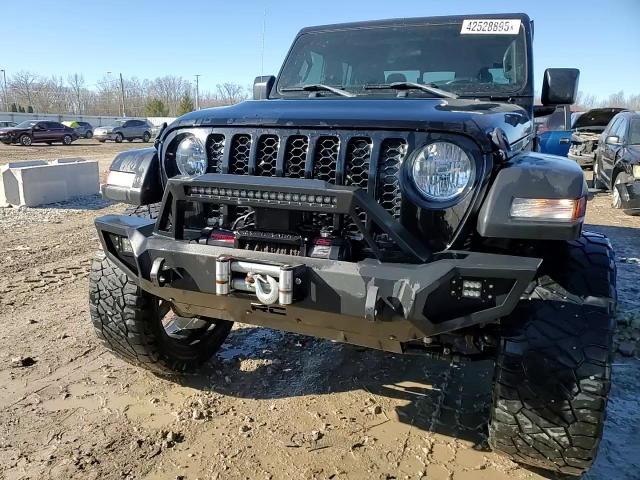 2020 Jeep Gladiator - Image 14