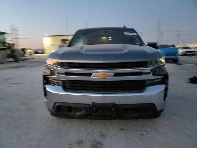 2021 Chevrolet Silverado - Image 13