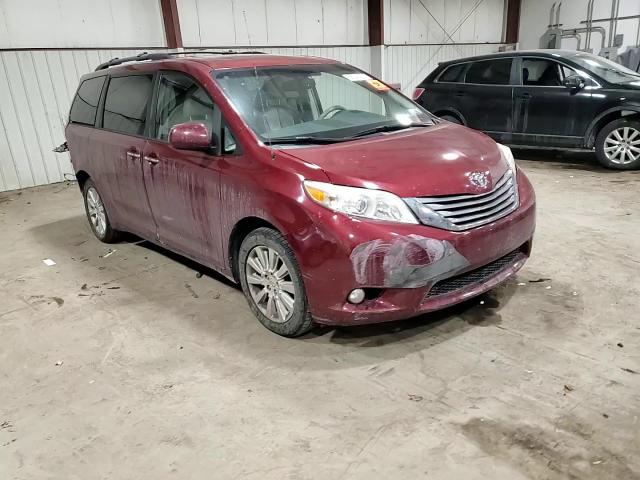 2014 Toyota Sienna - Image 14