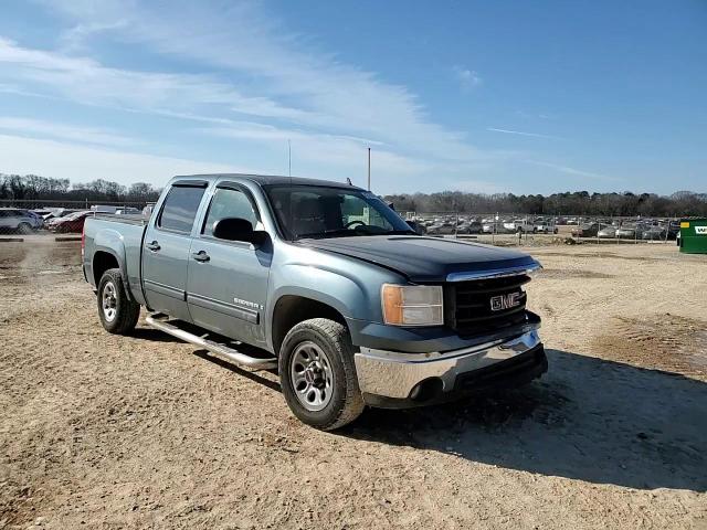 2007 GMC Sierra - Image 12