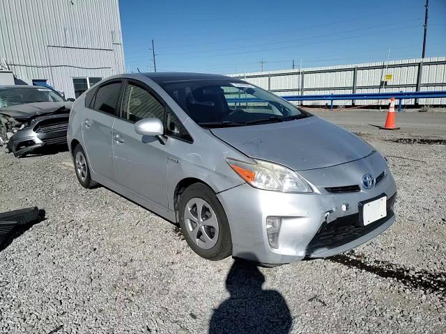 2015 Toyota Prius - Image 11
