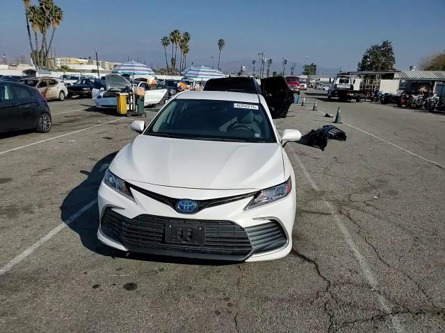 2022 Toyota Camry - Image 11