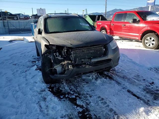 2012 Hyundai Santa Fe - Image 12