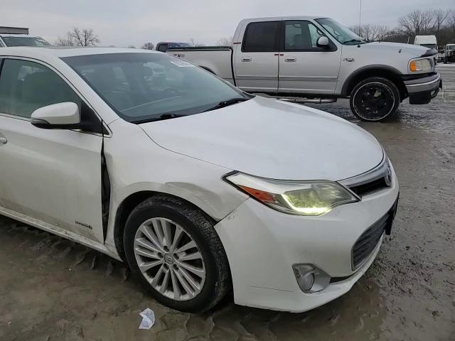 2013 Toyota Avalon - Image 11