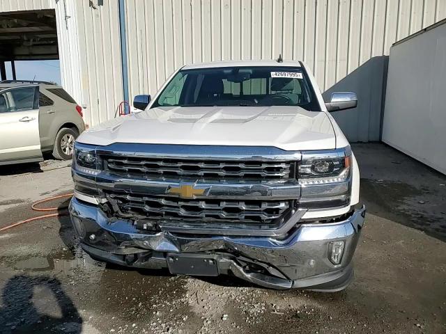 2017 Chevrolet Silverado - Image 13
