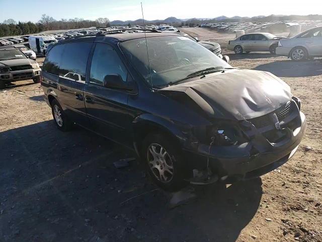 2004 Dodge Caravan - Image 12