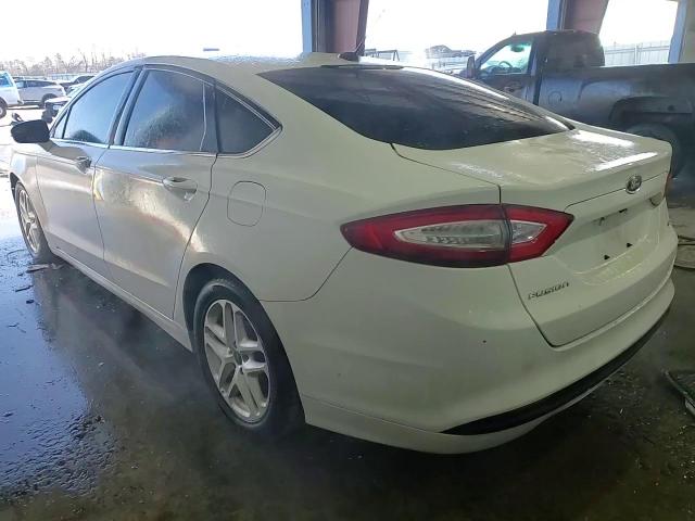 2016 Ford Fusion - Image 13