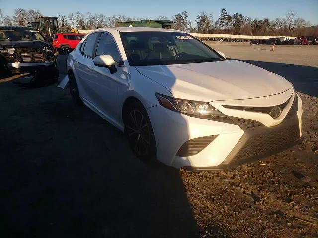 2018 Toyota Camry - Image 11
