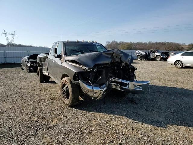 2018 RAM 3500 - Image 11