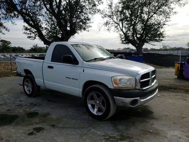 2006 Dodge RAM - Image 11