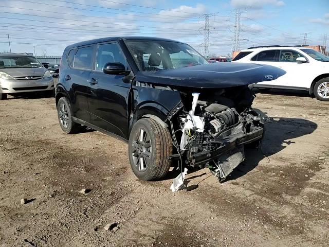 2021 Kia Soul - Image 11