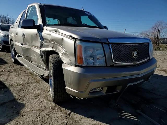 2002 Cadillac Escalade - Image 11