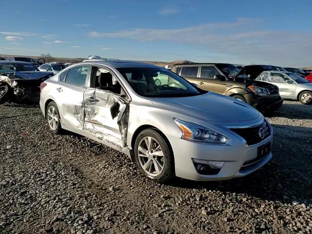 2013 Nissan Altima - Image 13