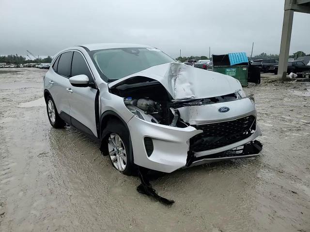 2020 Ford Escape - Image 14