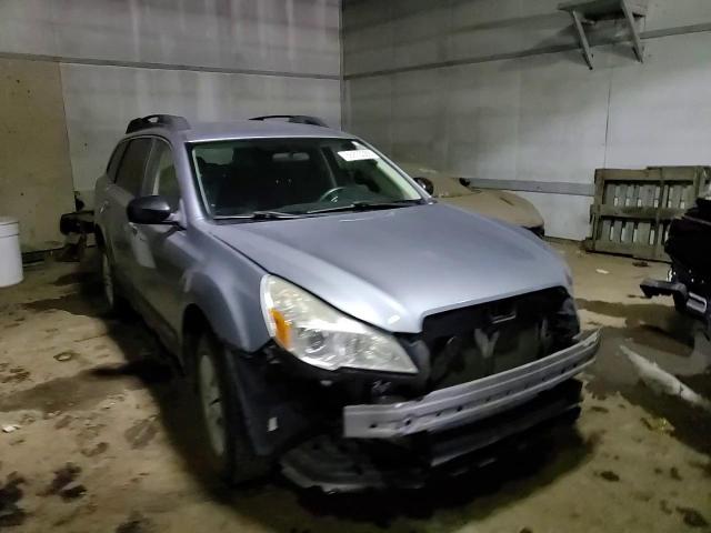 2013 Subaru Outback - Image 11