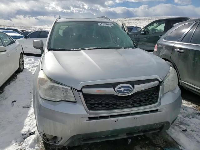 2016 Subaru Forester - Image 12
