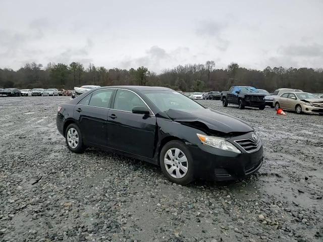 2011 Toyota Camry - Image 10