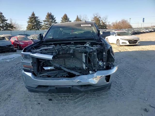 2017 Chevrolet Silverado - Image 11