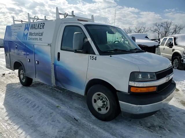 2017 Chevrolet Express - Image 13
