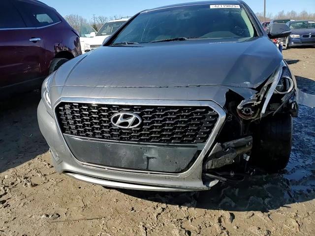 2017 Hyundai Sonata - Image 13