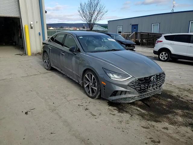 2021 Hyundai Sonata - Image 14
