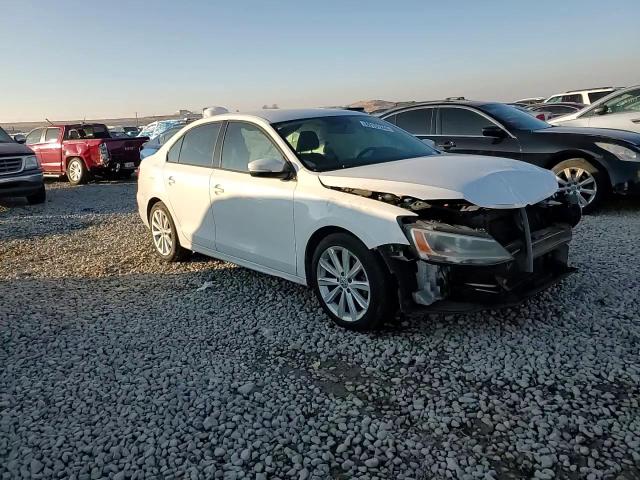 2014 Volkswagen Jetta - Image 11