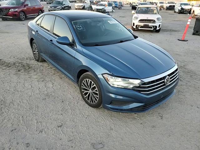 2019 Volkswagen Jetta - Image 11