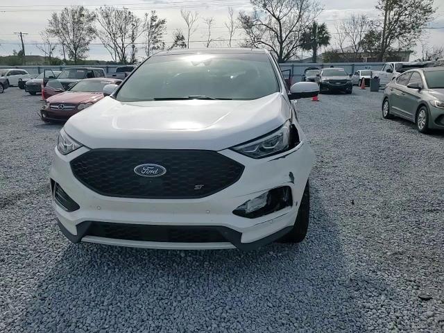 2019 Ford Edge - Image 11