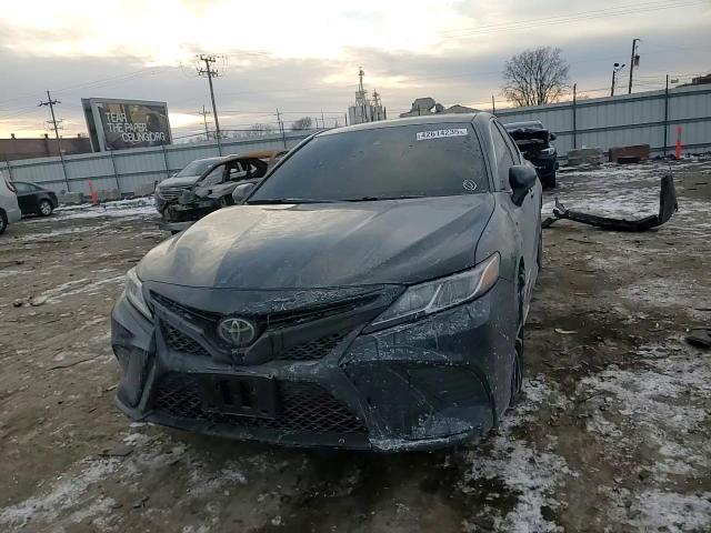 2019 Toyota Camry - Image 11
