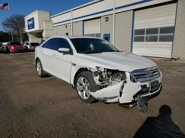 2010 Ford Taurus - Image 11