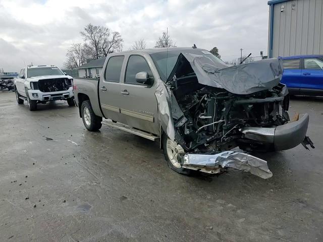 2013 Chevrolet Silverado - Image 10