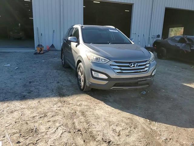 2016 Hyundai Santa Fe - Image 14