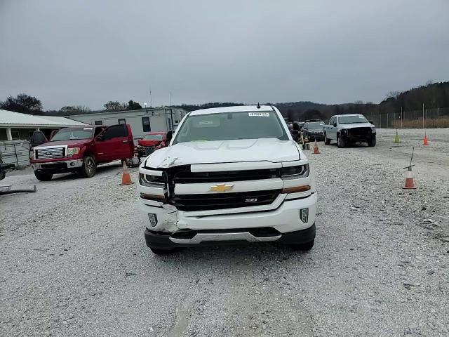 2017 Chevrolet Silverado - Image 11