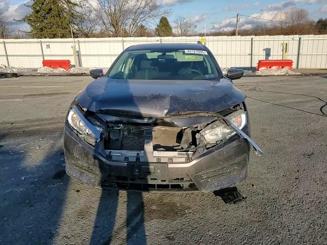 2017 Honda Civic - Image 11