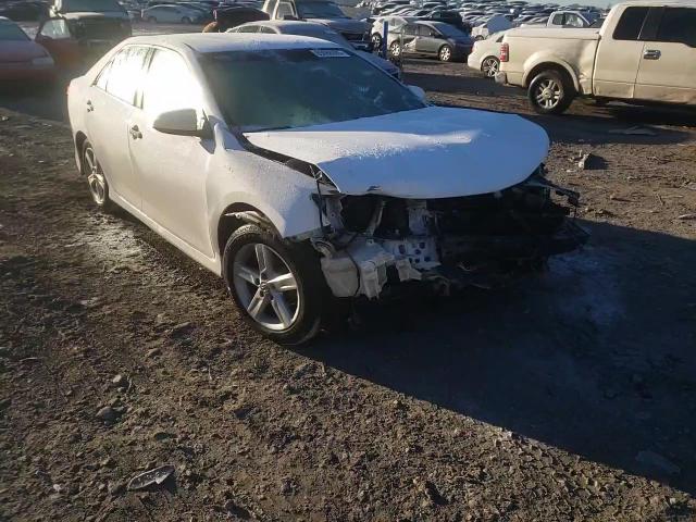 2012 Toyota Camry - Image 16