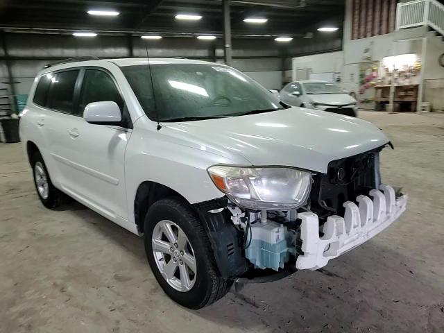 2010 Toyota Highlander - Image 12