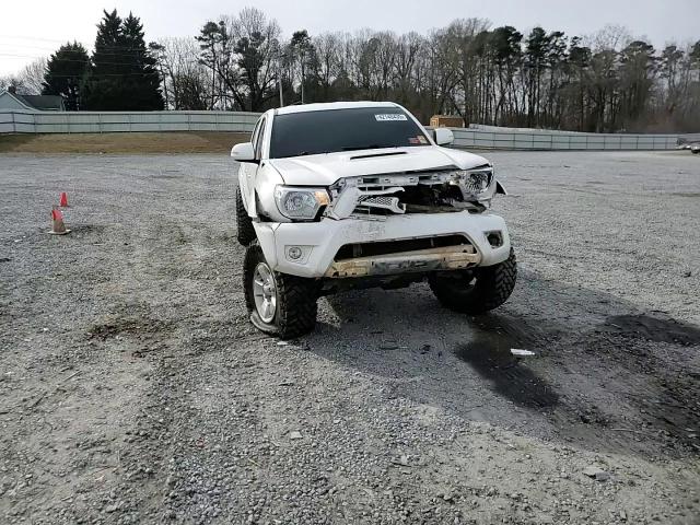 2015 Toyota Tacoma - Image 11
