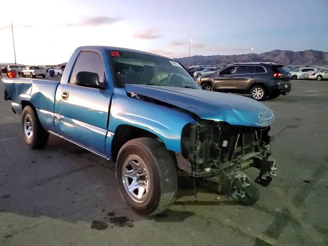2005 GMC Sierra - Image 10