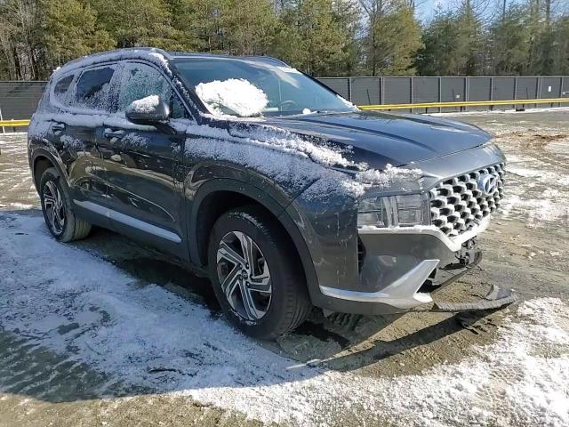 2022 Hyundai Santa Fe - Image 11