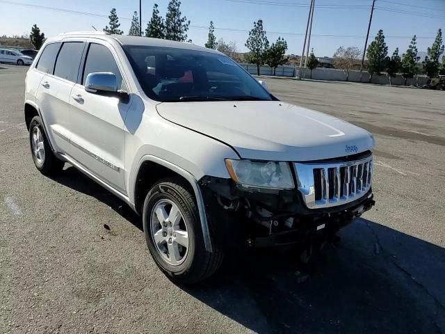 2012 Jeep Grand Cherokee - Image 11