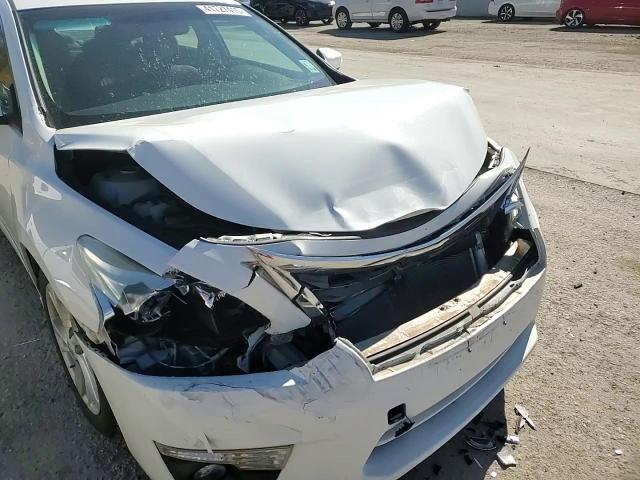 2015 Nissan Altima - Image 11