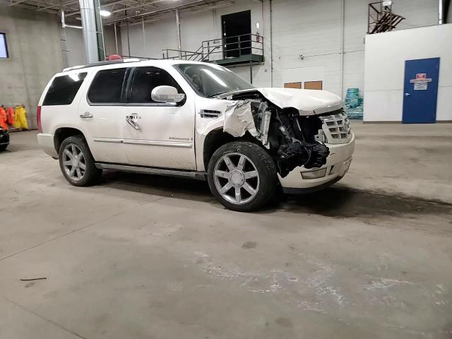2008 Cadillac Escalade - Image 11