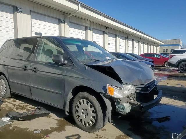 2004 Honda Odyssey - Image 11