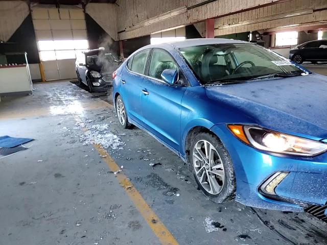 2017 Hyundai Elantra - Image 10