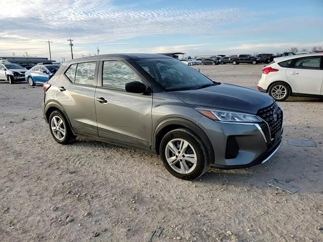 2024 Nissan Kicks - Image 10