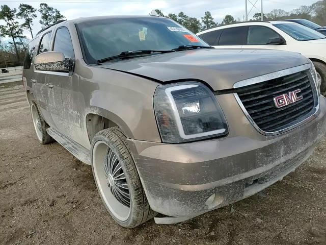 2007 GMC Yukon - Image 11
