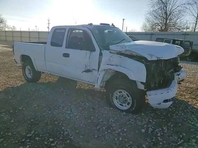 2006 Chevrolet Silverado - Image 10