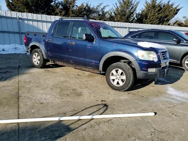 2008 Ford Explorer - Image 11
